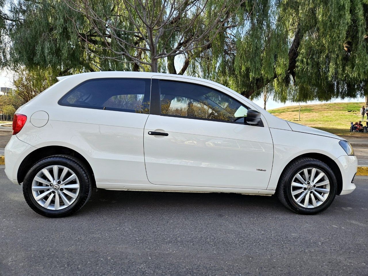 Volkswagen Gol Trend Usado Financiado en Mendoza, deRuedas
