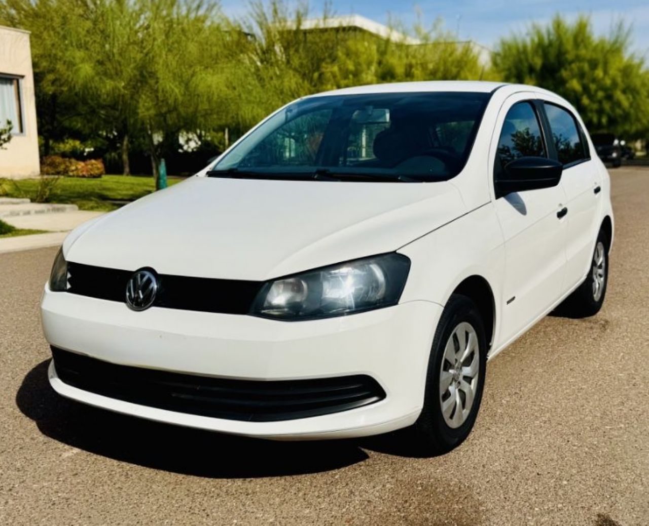 Volkswagen Gol Trend Usado Financiado en Mendoza, deRuedas