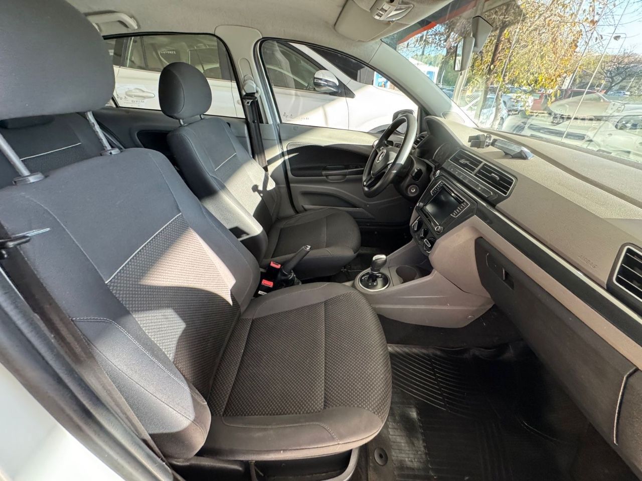 Volkswagen Gol Trend Usado Financiado en Mendoza, deRuedas