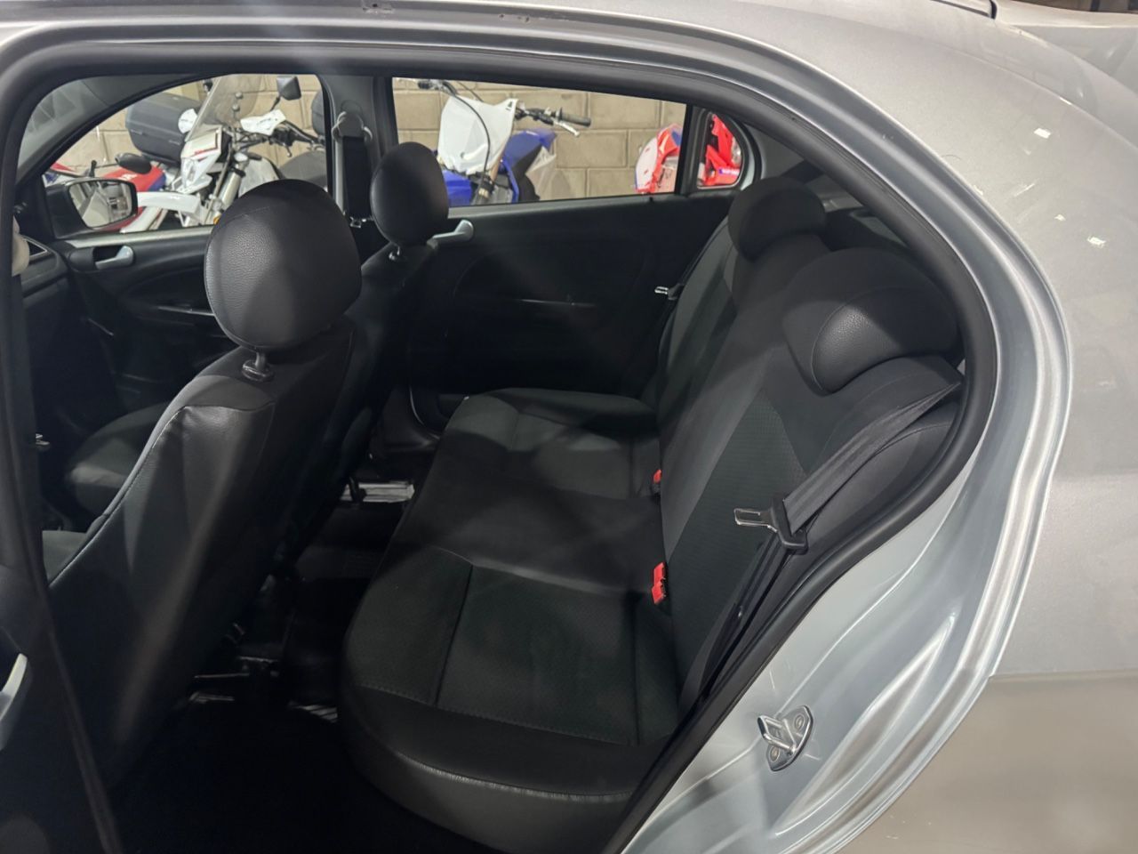 Volkswagen Gol Trend Usado Financiado en Mendoza, deRuedas