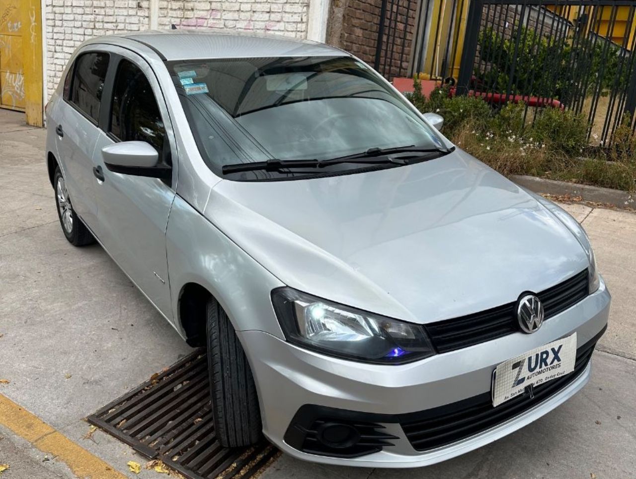 Volkswagen Gol Trend Usado Financiado en Mendoza, deRuedas