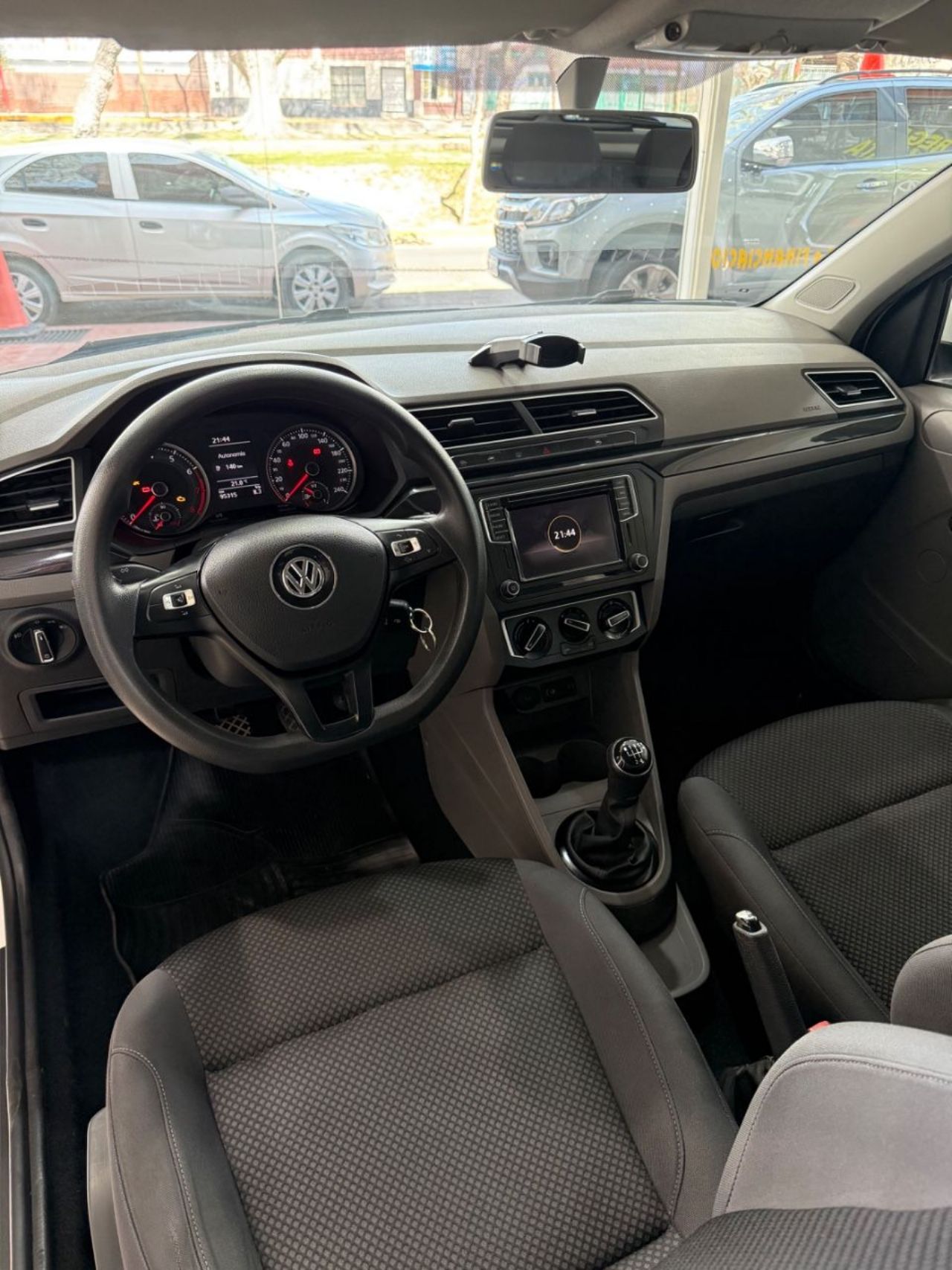 Volkswagen Gol Trend Usado Financiado en Mendoza, deRuedas