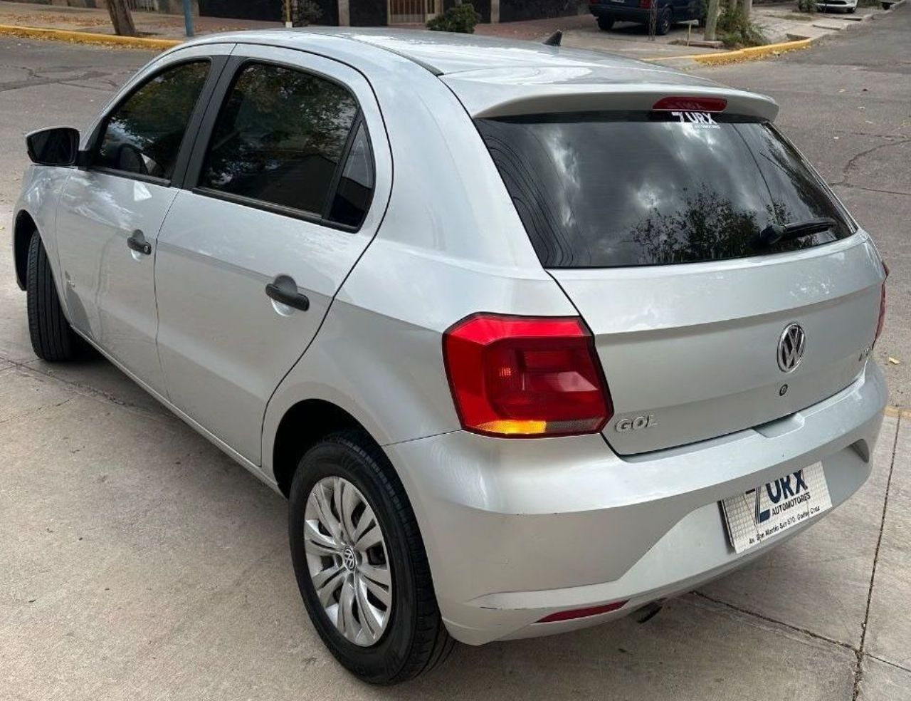 Volkswagen Gol Trend Usado Financiado en Mendoza, deRuedas