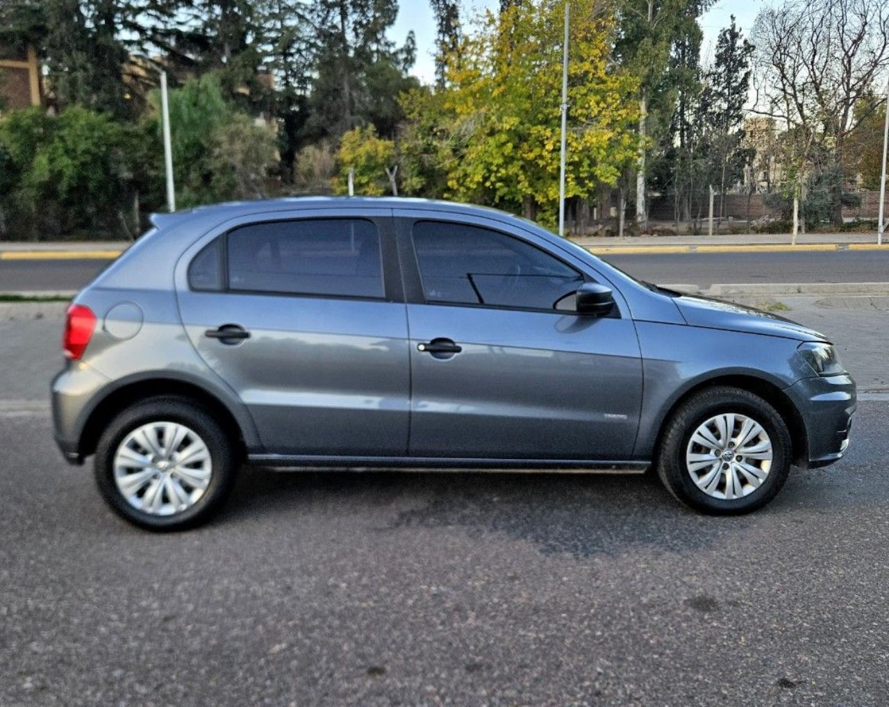 Volkswagen Gol Trend Usado Financiado en Mendoza, deRuedas