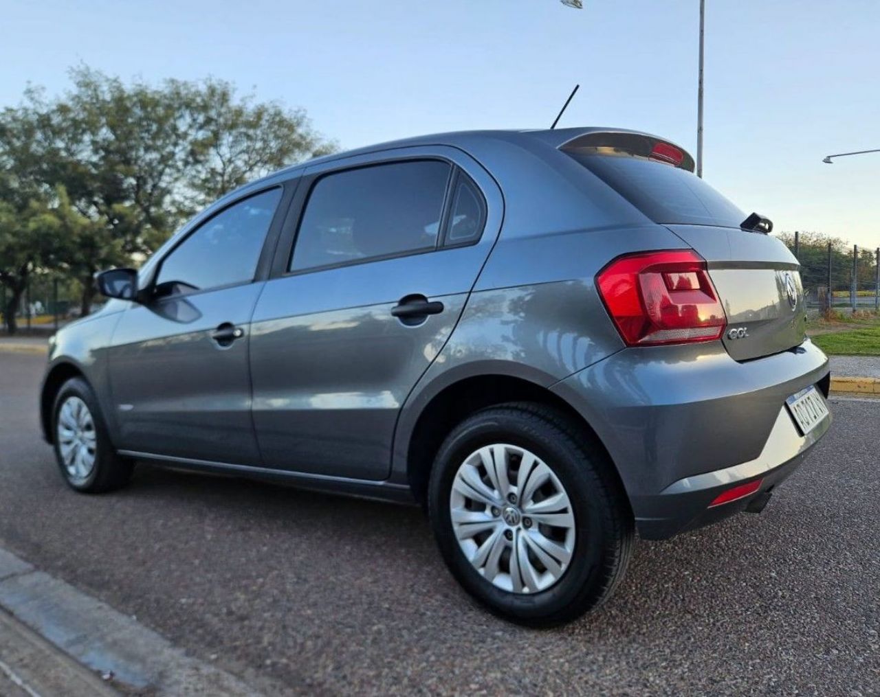 Volkswagen Gol Trend Usado Financiado en Mendoza, deRuedas