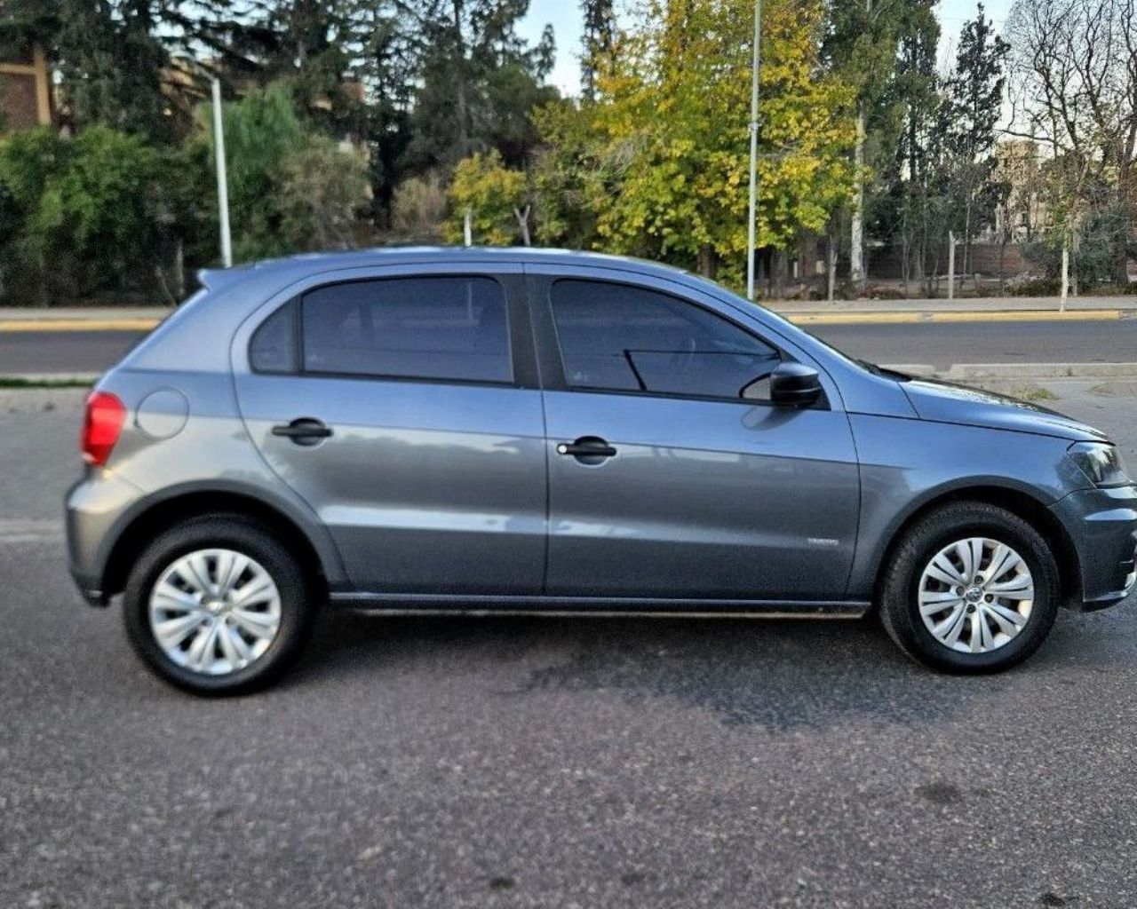 Volkswagen Gol Trend Usado Financiado en Mendoza, deRuedas