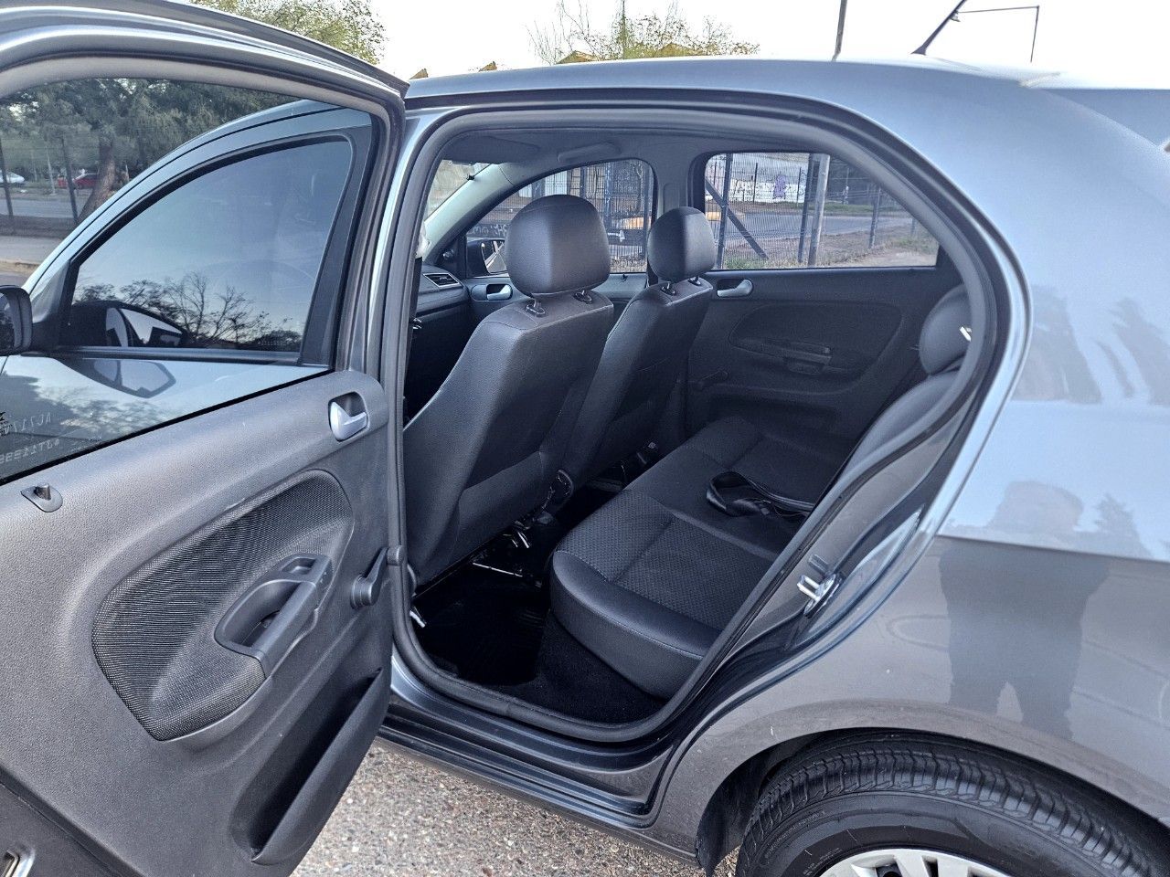 Volkswagen Gol Trend Usado Financiado en Mendoza, deRuedas