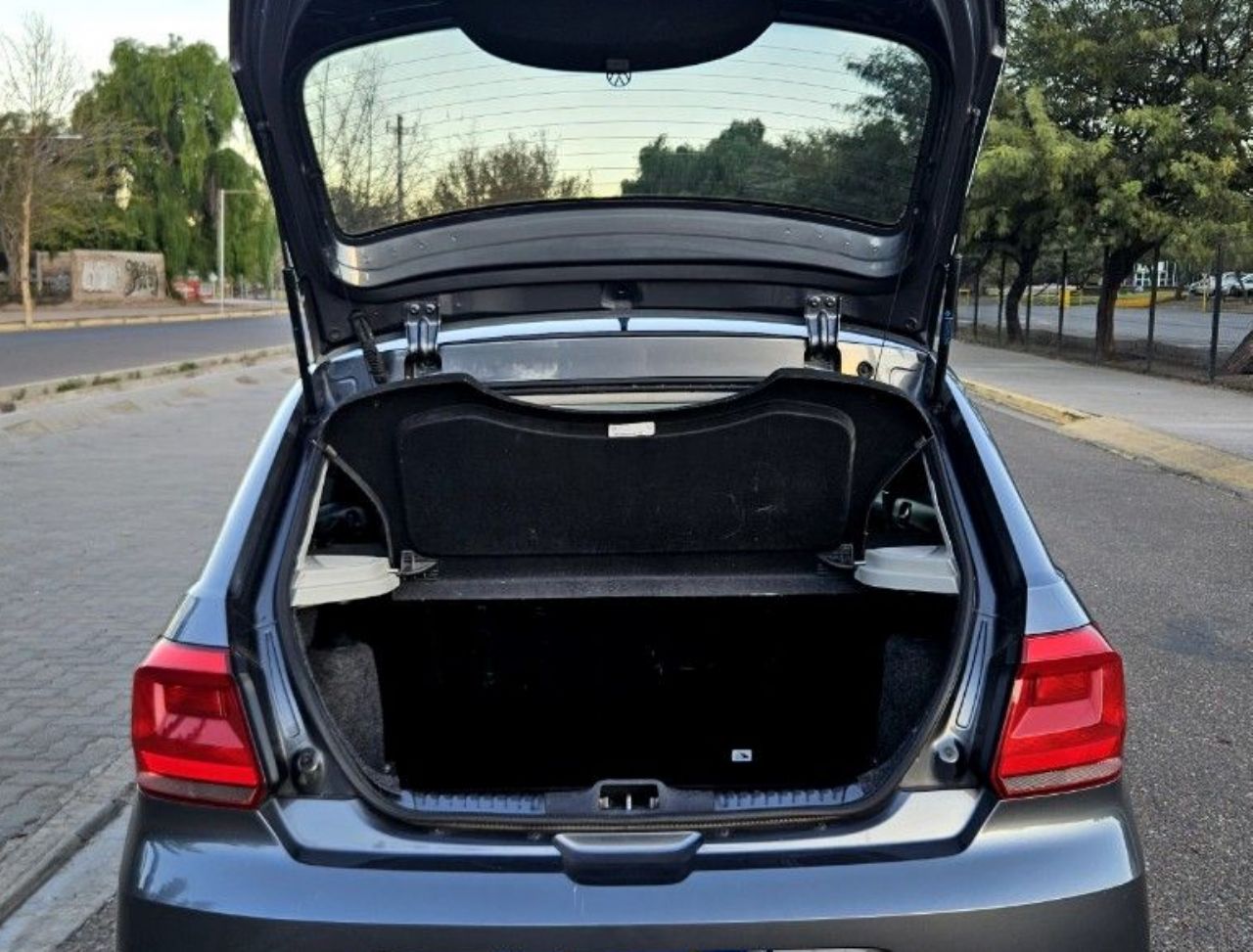 Volkswagen Gol Trend Usado Financiado en Mendoza, deRuedas