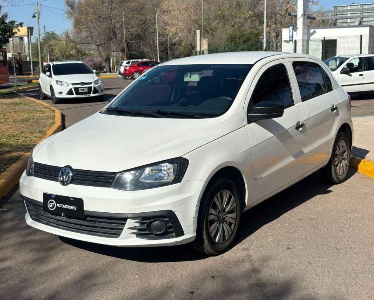 Volkswagen Gol Trend Usado Financiado en Mendoza, deRuedas