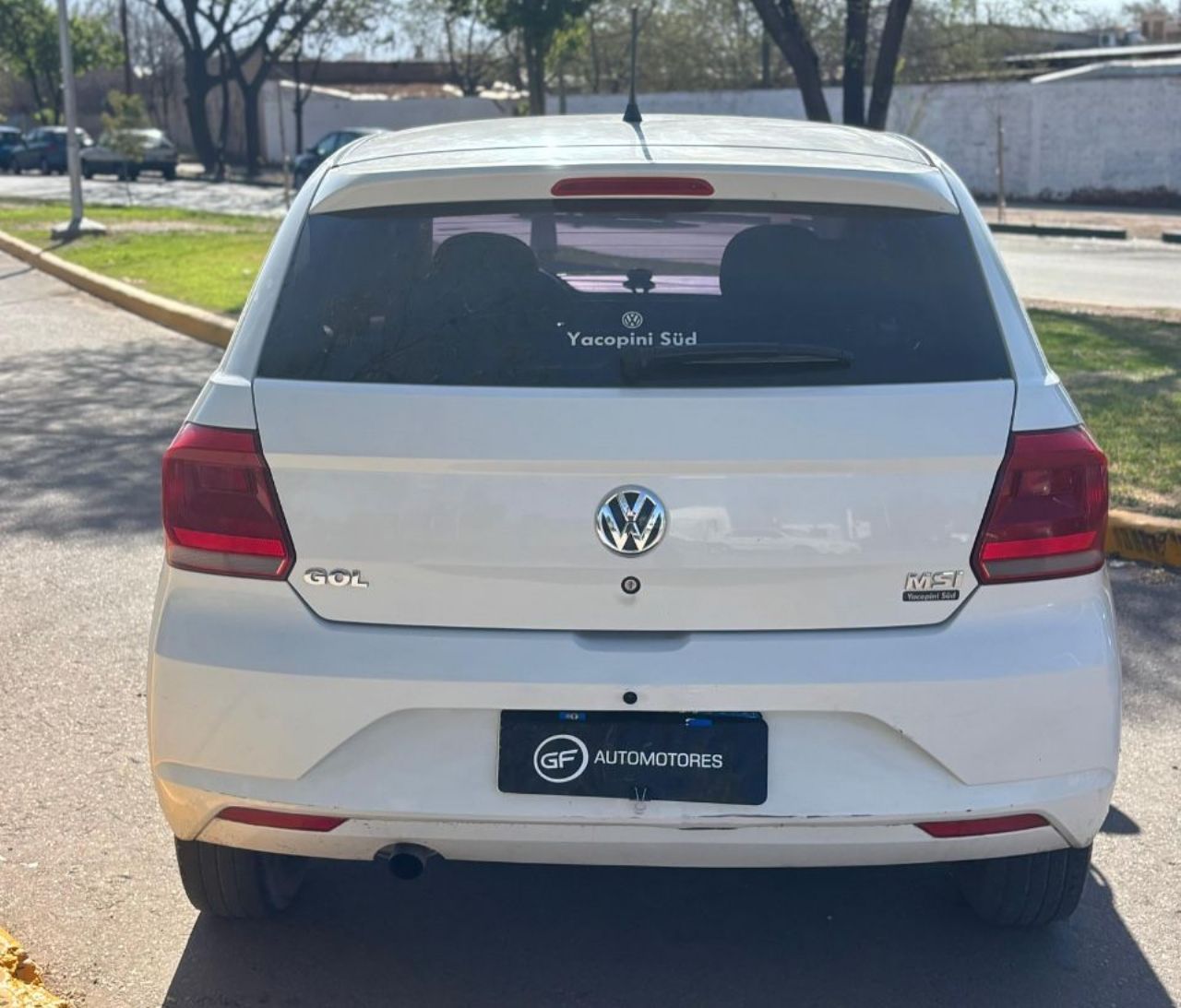 Volkswagen Gol Trend Usado Financiado en Mendoza, deRuedas