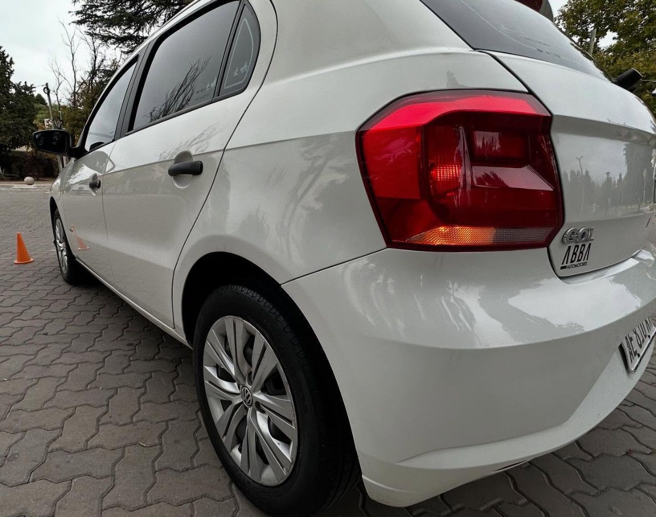 Volkswagen Gol Trend Usado Financiado en Mendoza, deRuedas