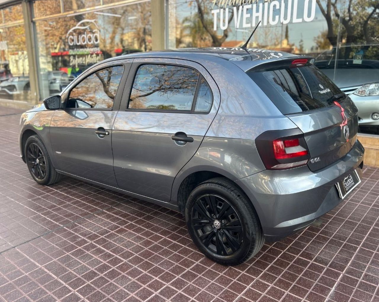 Volkswagen Gol Trend Usado Financiado en Mendoza, deRuedas
