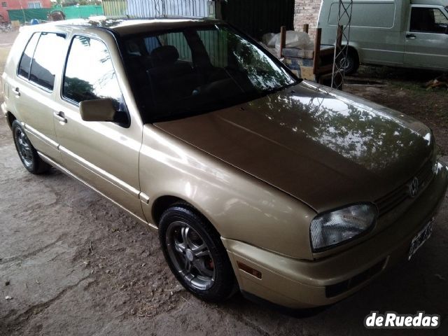 Volkswagen Golf Usado en Mendoza, deRuedas