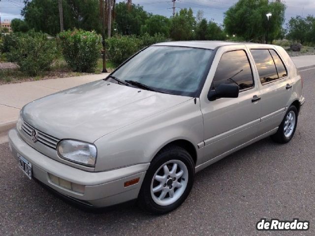 Volkswagen Golf Usado en Mendoza, deRuedas