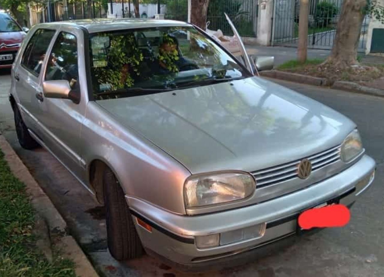 Volkswagen Golf Usado en Buenos Aires, deRuedas