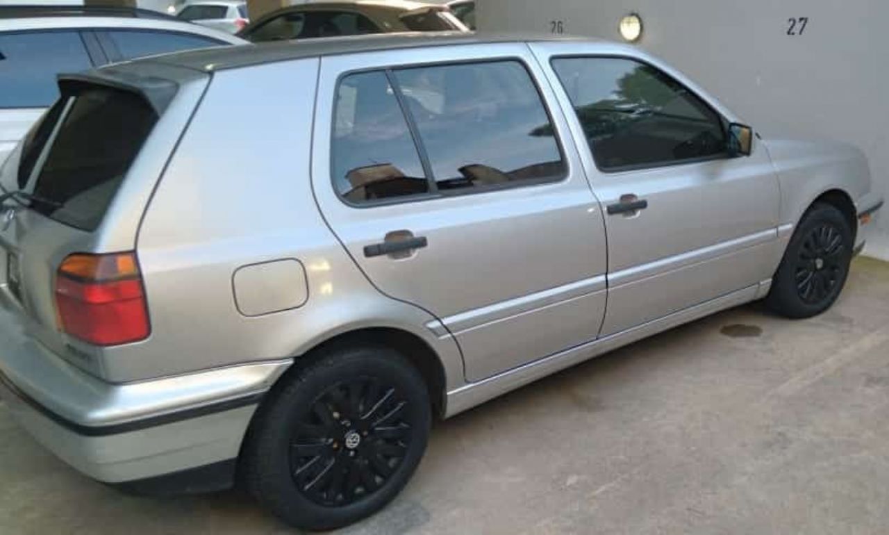 Volkswagen Golf Usado en Buenos Aires, deRuedas