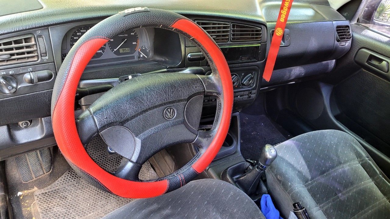 Volkswagen Golf Usado en Mendoza, deRuedas