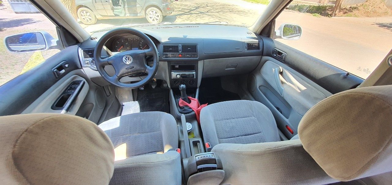 Volkswagen Golf Usado en Mendoza, deRuedas