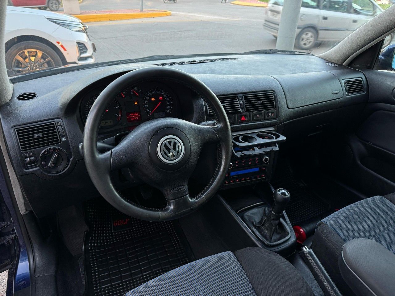 Volkswagen Golf Usado en Córdoba, deRuedas