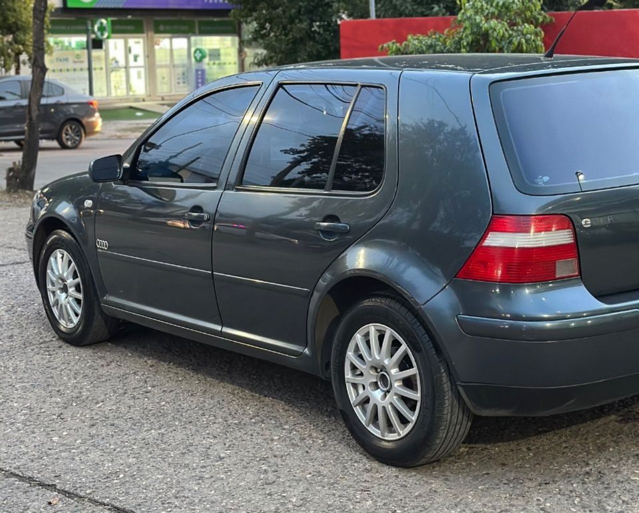 Volkswagen Golf Usado en Córdoba, deRuedas