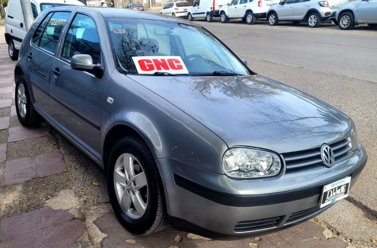 Volkswagen Golf Usado en Mendoza, deRuedas