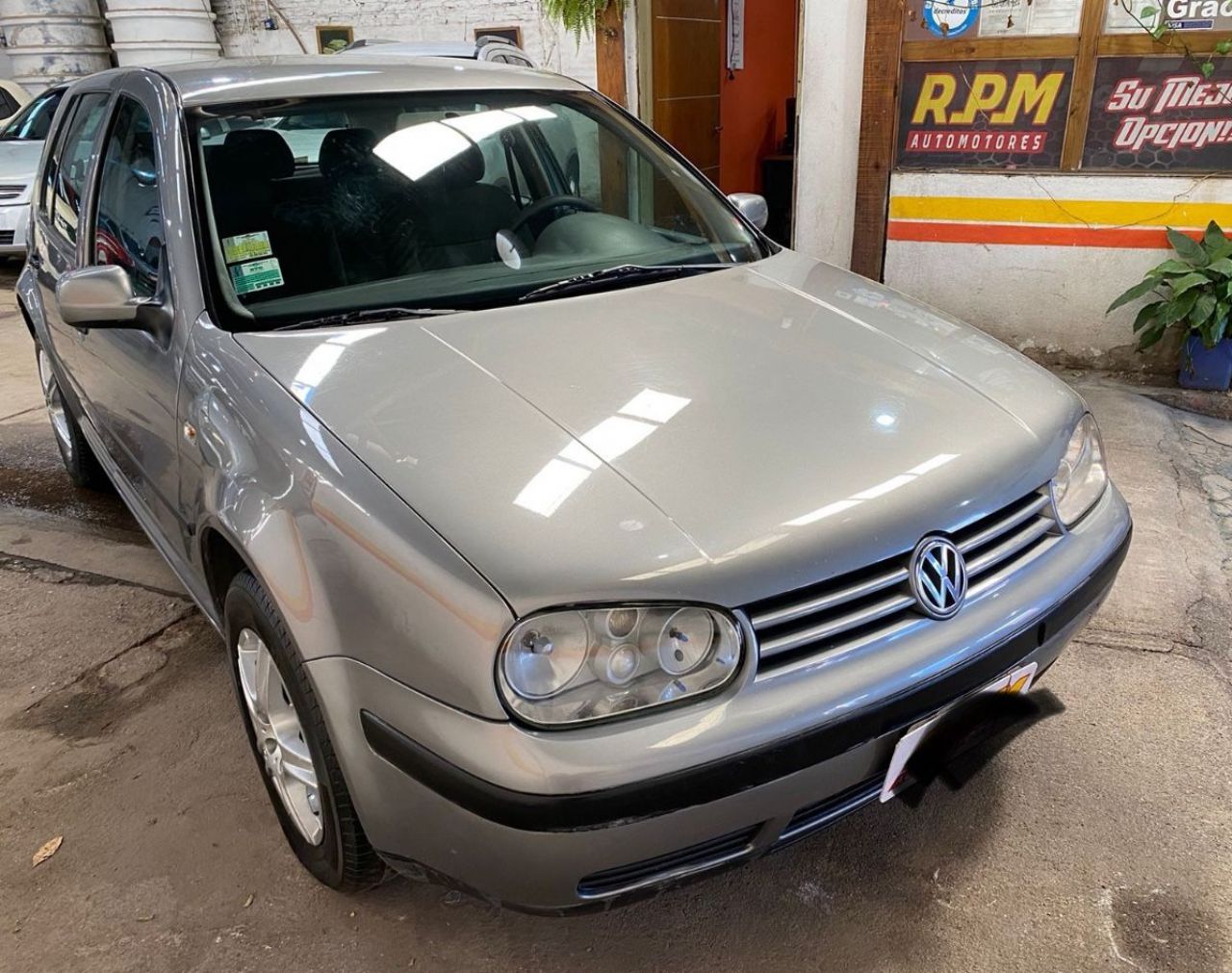 Volkswagen Golf Usado en Córdoba, deRuedas