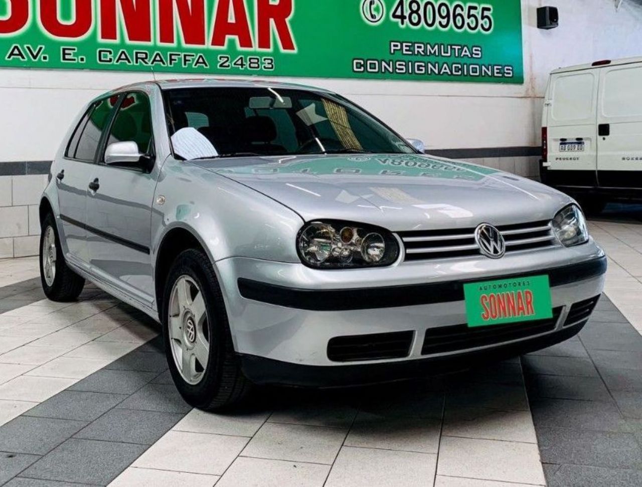 Volkswagen Golf Usado en Córdoba, deRuedas
