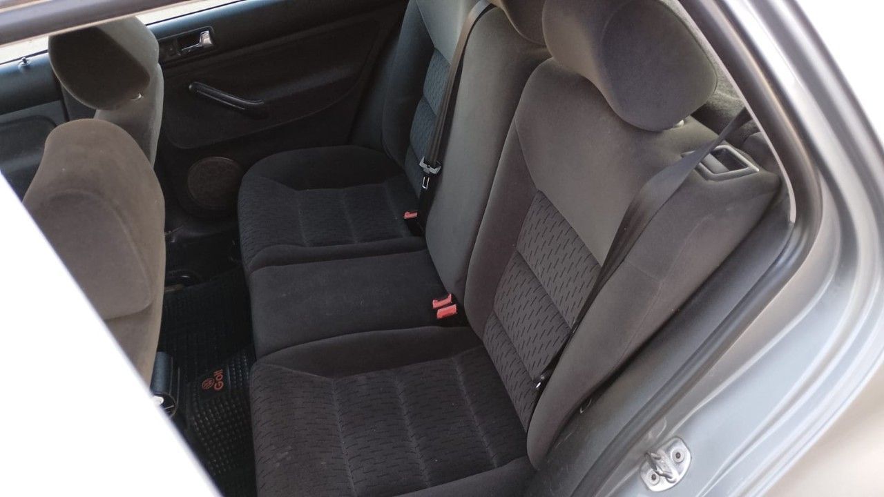 Volkswagen Golf Usado en Mendoza, deRuedas