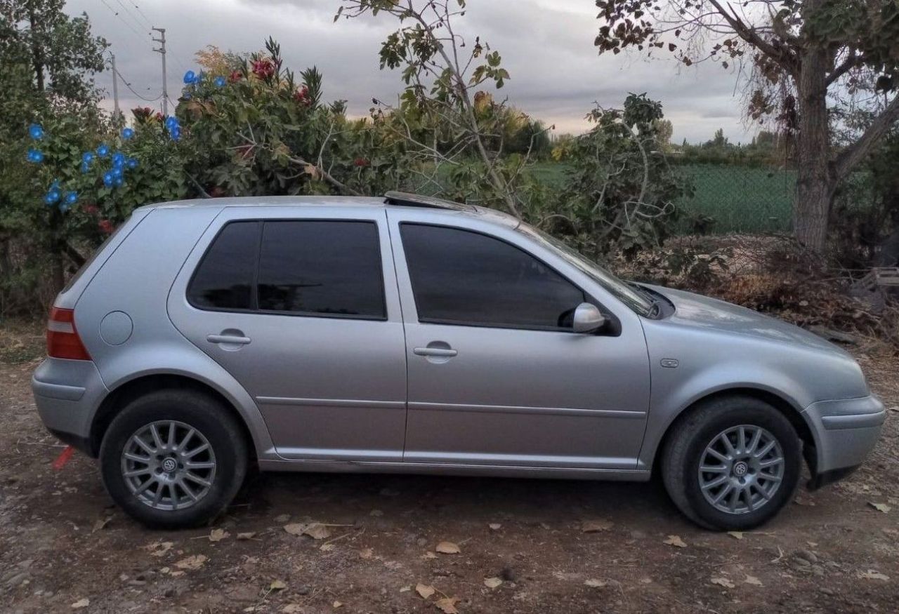 Volkswagen Golf Usado en Mendoza, deRuedas