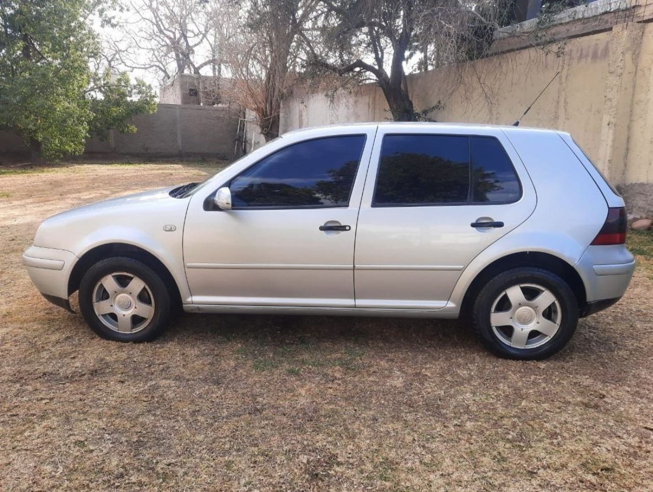 Volkswagen Golf Usado en Mendoza, deRuedas
