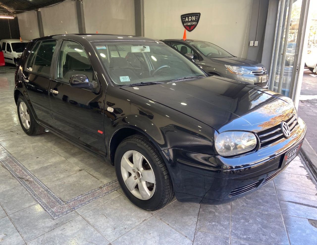 Volkswagen Golf Usado en Mendoza, deRuedas
