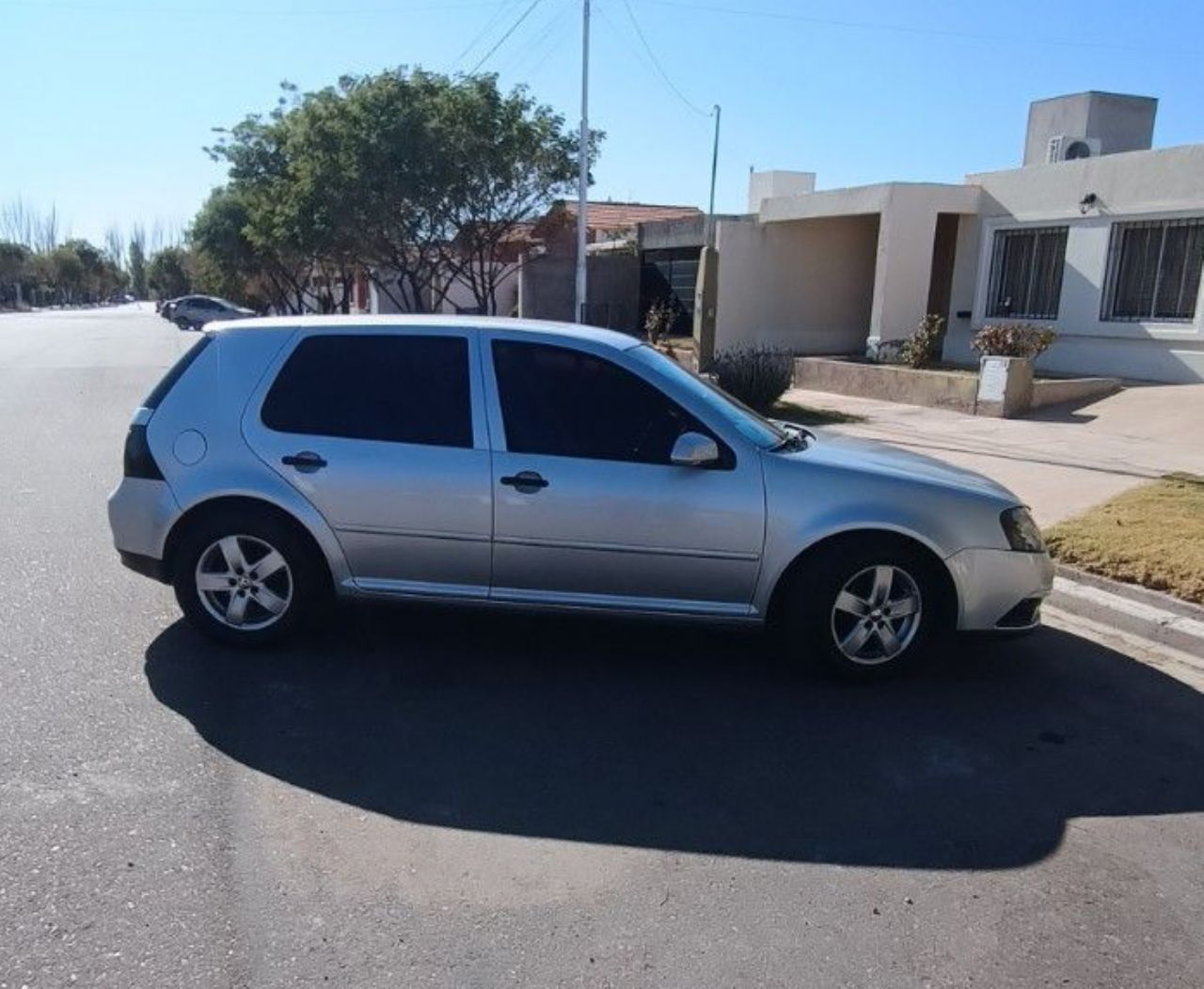 Volkswagen Golf Usado en Mendoza, deRuedas