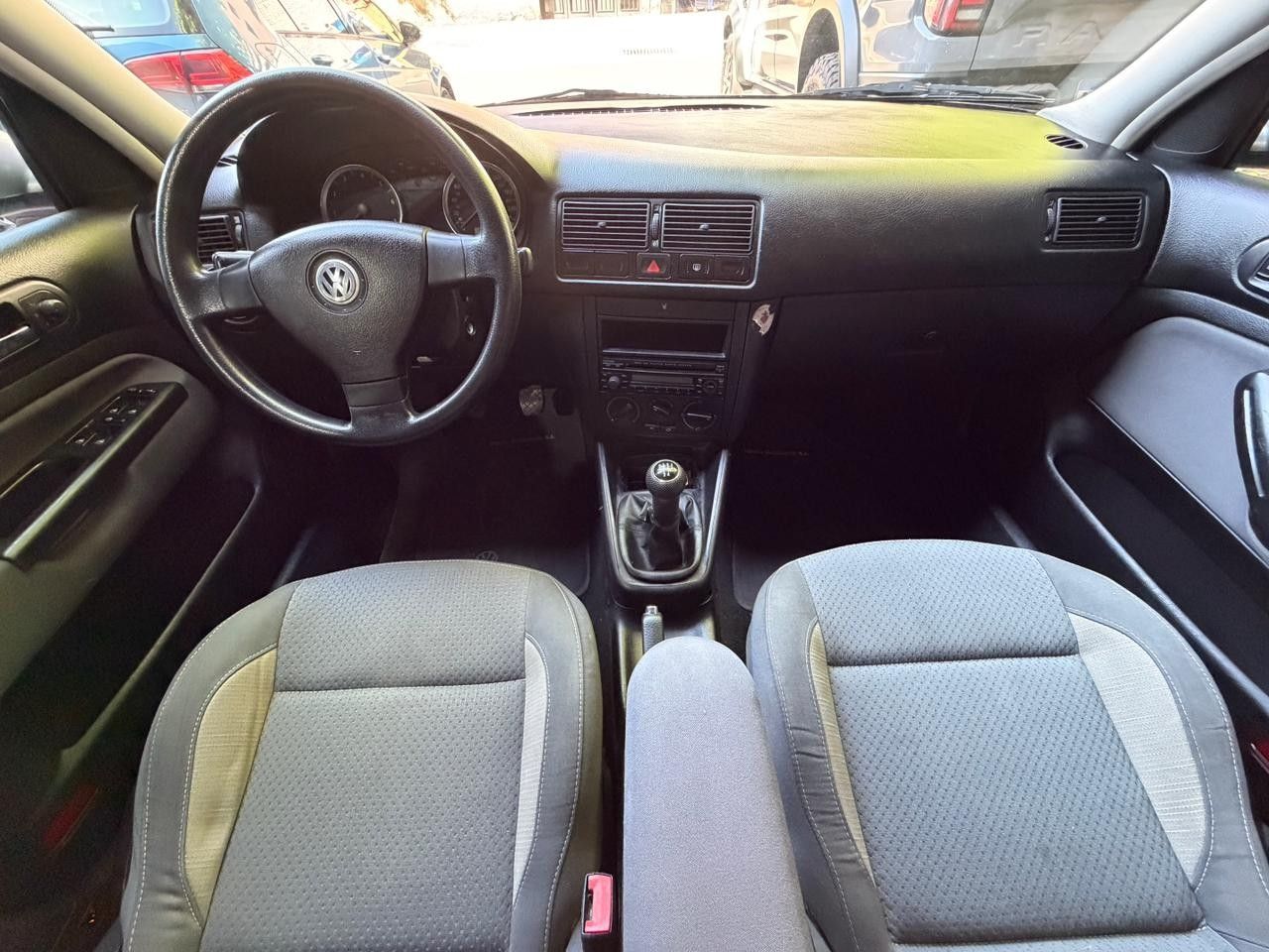 Volkswagen Golf Usado en Mendoza, deRuedas