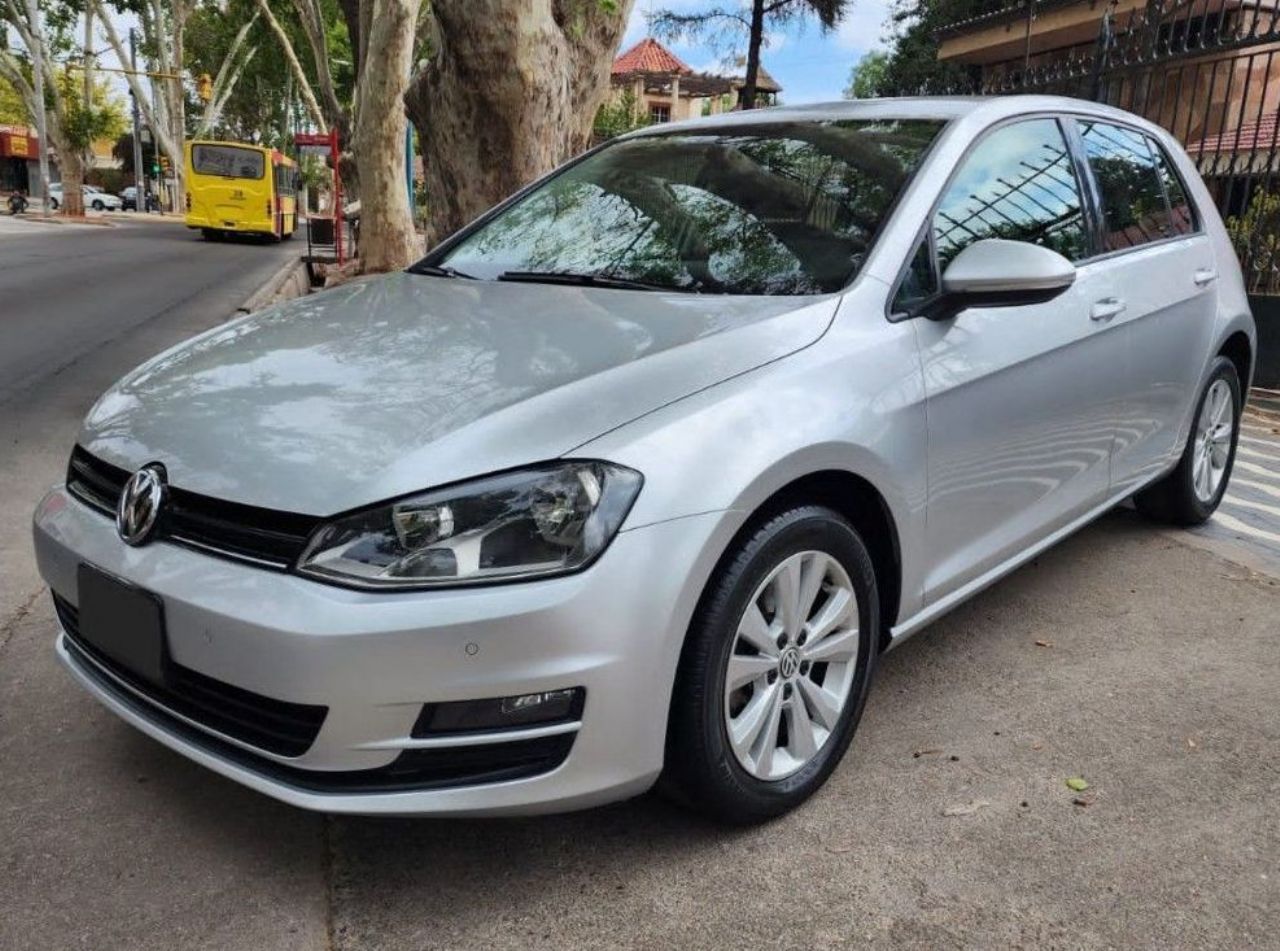 Volkswagen Golf Usado en Mendoza, deRuedas