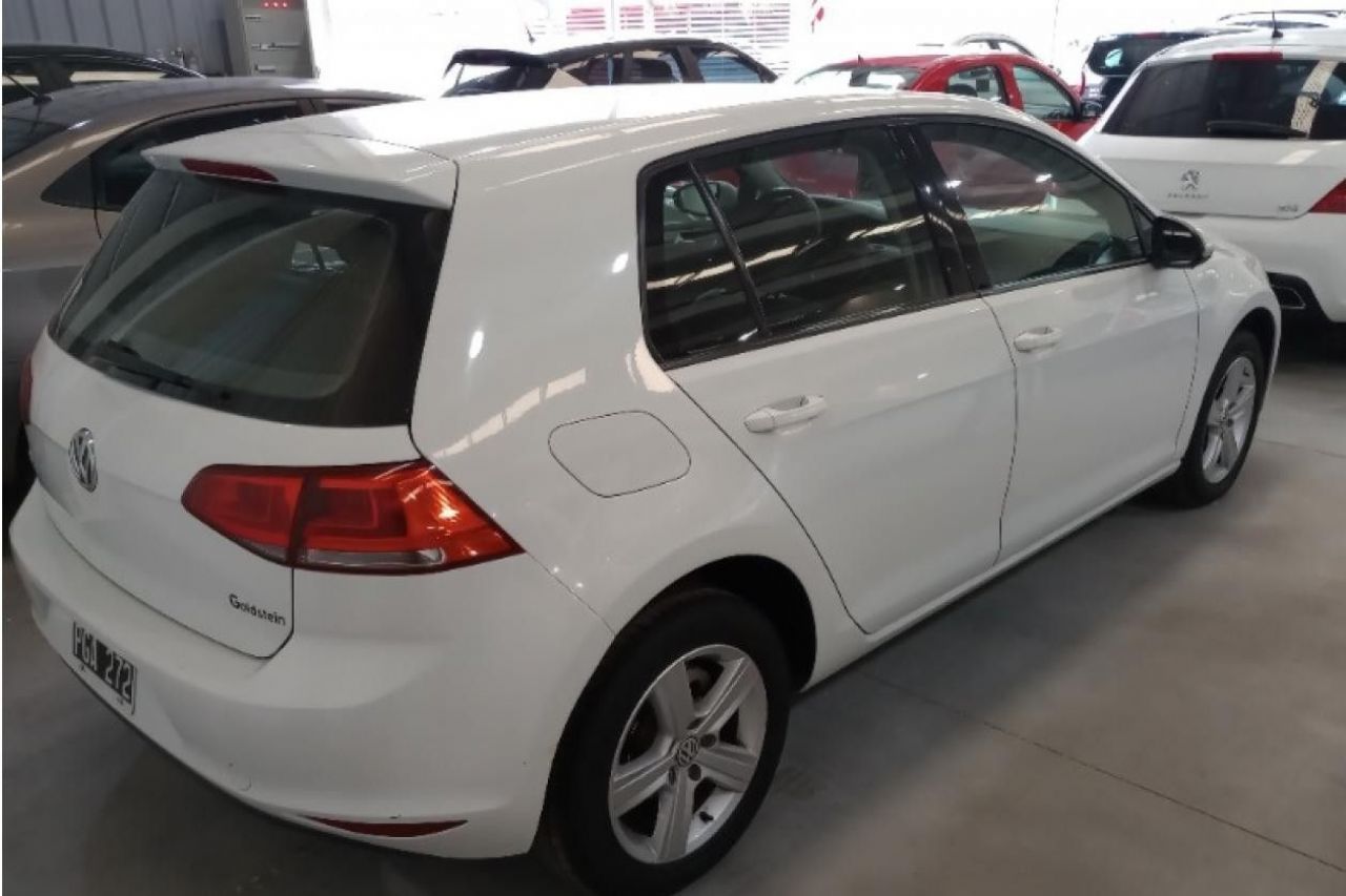 Volkswagen Golf Usado en San Juan, deRuedas