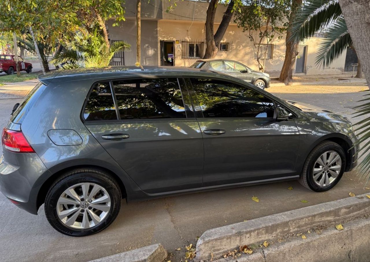 Volkswagen Golf Usado en Mendoza, deRuedas