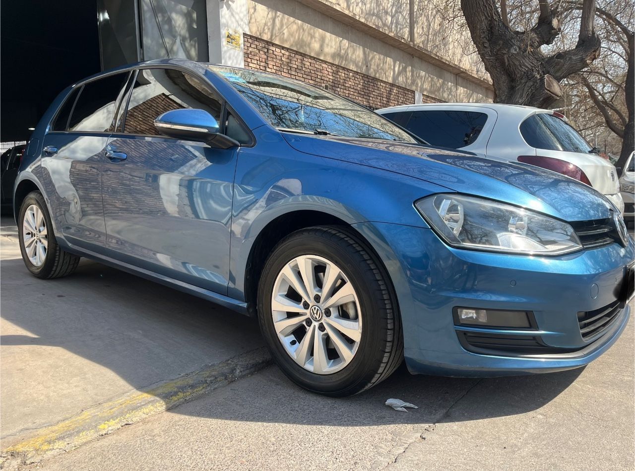 Volkswagen Golf Usado Financiado en Mendoza, deRuedas