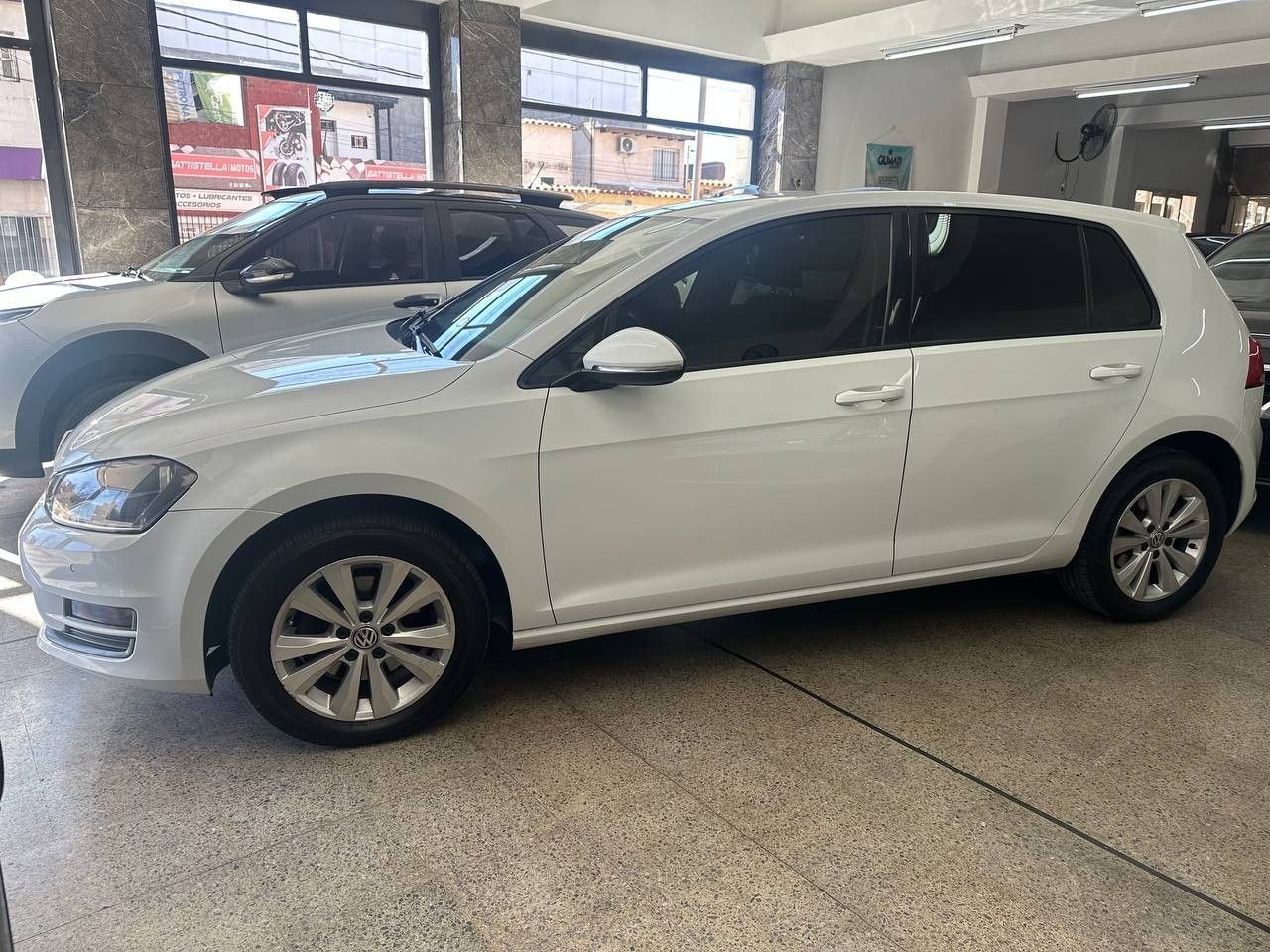 Volkswagen Golf Usado Financiado en Mendoza, deRuedas