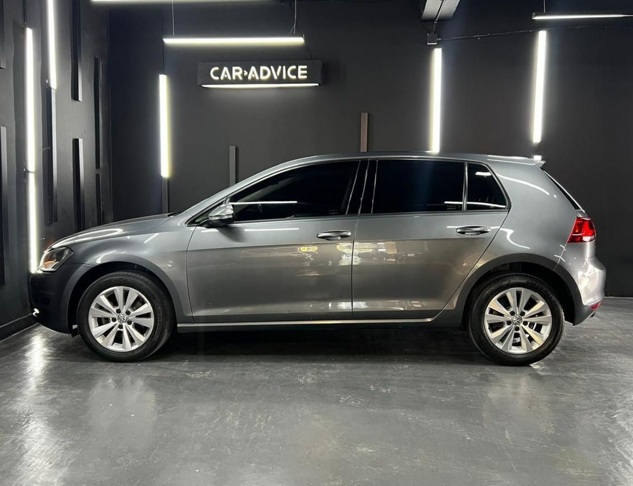 Volkswagen Golf Usado en Córdoba, deRuedas