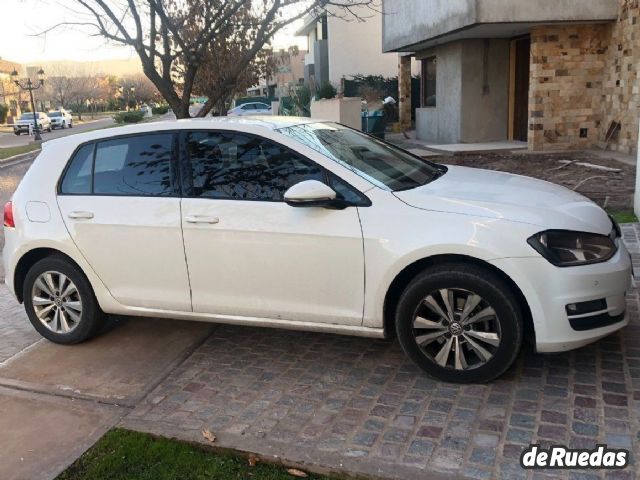 Volkswagen Golf Usado en Mendoza, deRuedas