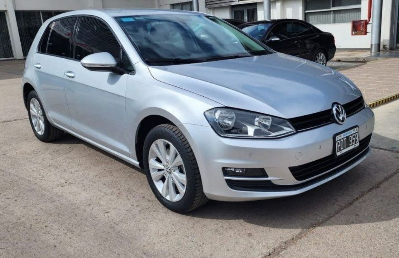 Volkswagen Golf Usado en Mendoza, deRuedas
