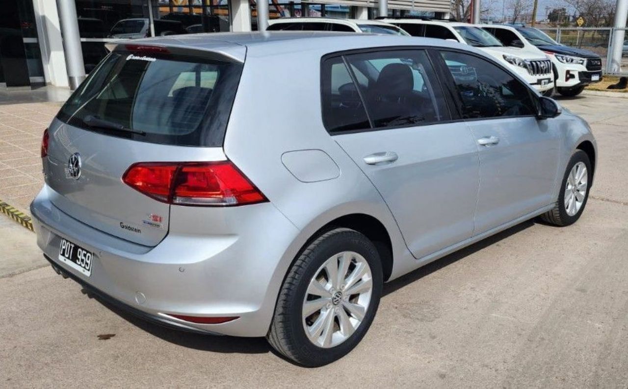 Volkswagen Golf Usado en Mendoza, deRuedas