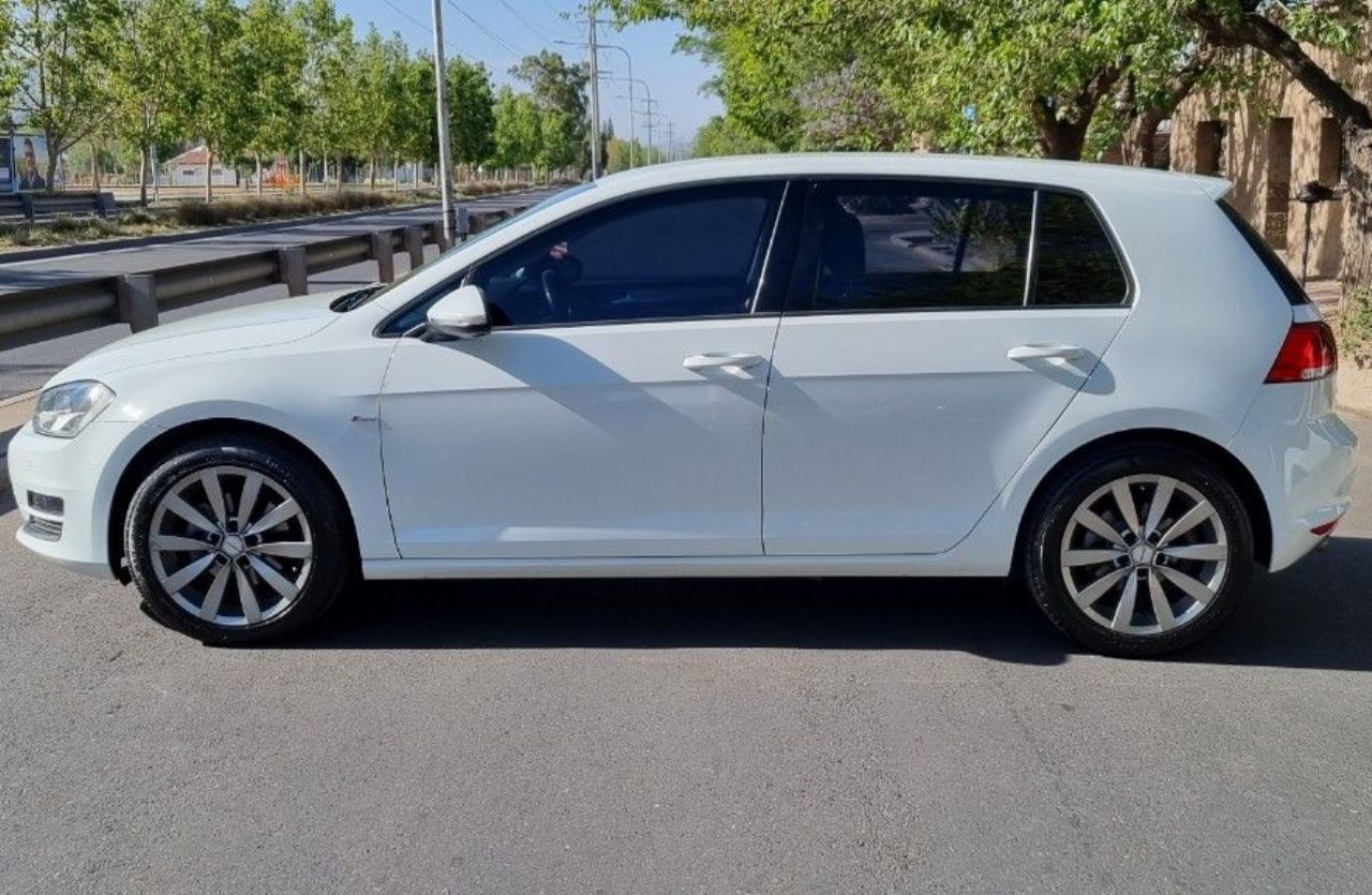 Volkswagen Golf Usado en Mendoza, deRuedas
