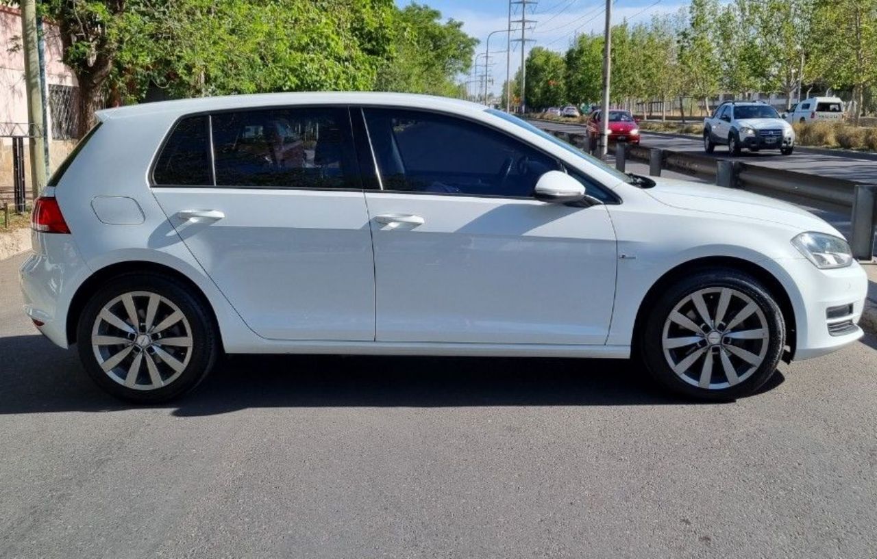 Volkswagen Golf Usado en Mendoza, deRuedas