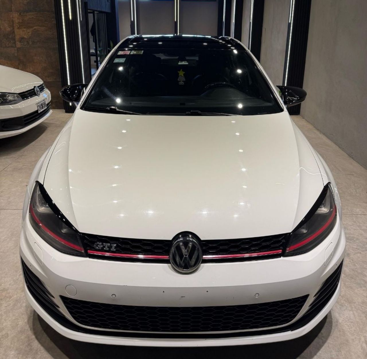 Volkswagen Golf Usado en Buenos Aires, deRuedas