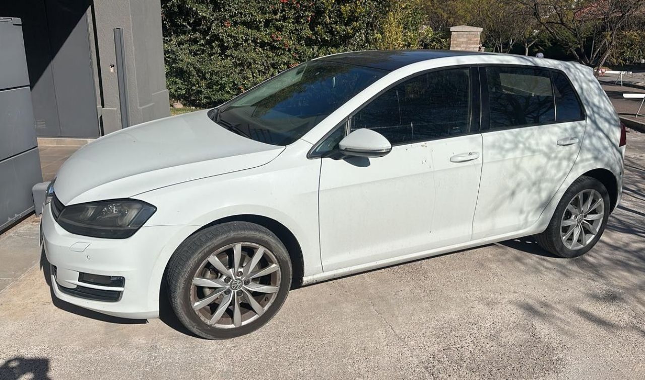 Volkswagen Golf Usado en Mendoza, deRuedas