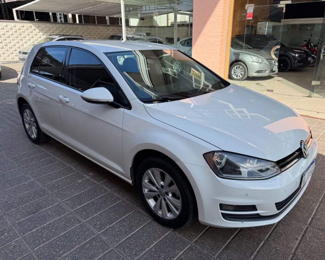 Volkswagen Golf Usado Financiado en Mendoza, deRuedas
