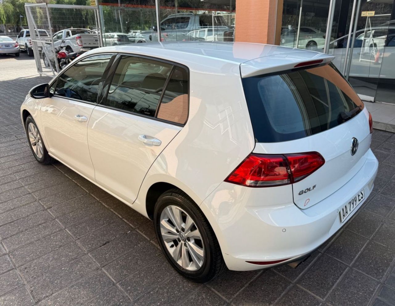 Volkswagen Golf Usado Financiado en Mendoza, deRuedas