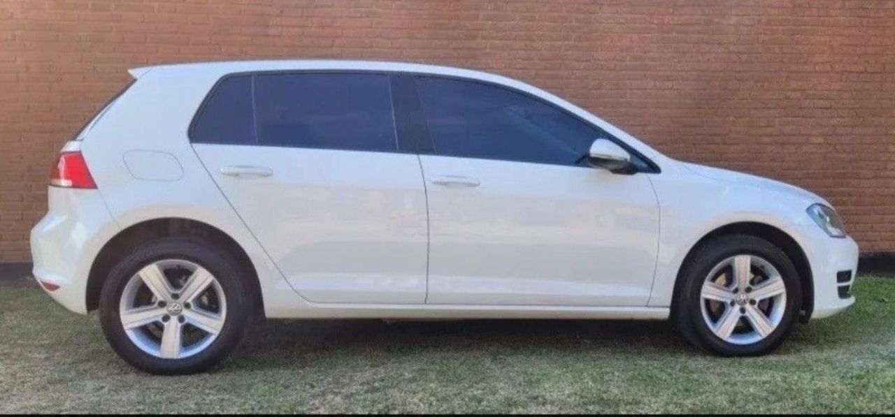 Volkswagen Golf Usado en Mendoza, deRuedas