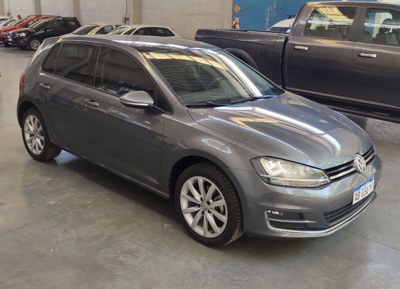 Volkswagen Golf Usado en Mendoza, deRuedas